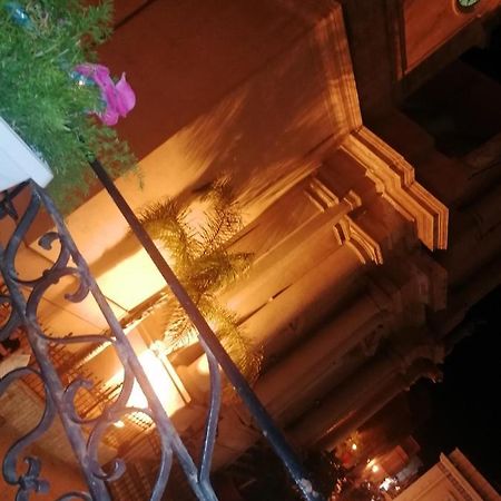 La Casa In Piazza Terrasini Exterior foto